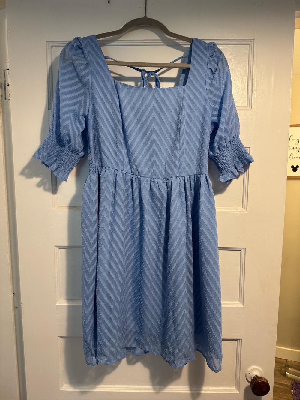 Light Blue Chevron Tie-Back Puff Sleeve Dress
